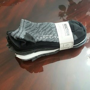 🔴⤵$24 Kenneth Cole 10 Pk No Show Socks🔴🔴